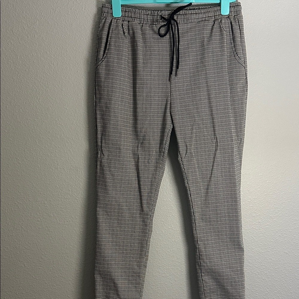 Women’s Gray Checkered Pants